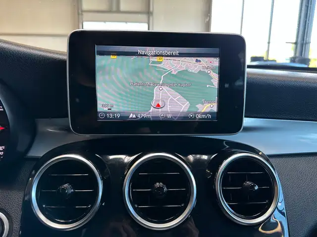 Mercedes-Benz GLC view 15