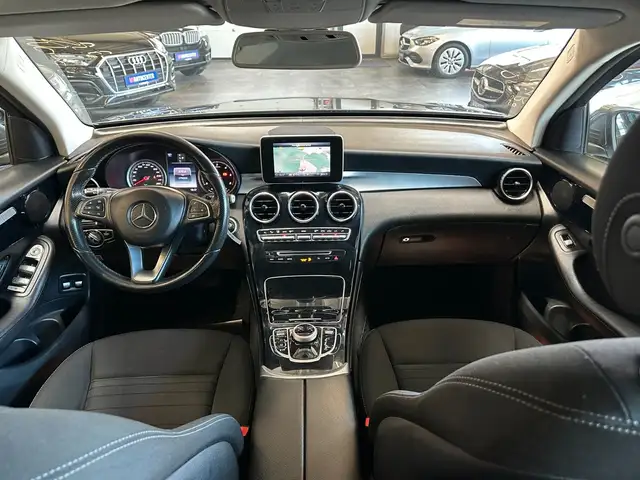 Mercedes-Benz GLC view 7