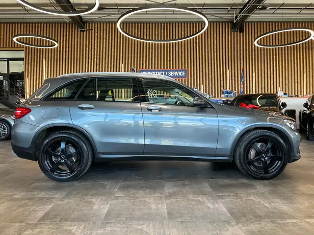 Mercedes-Benz GLC view 16