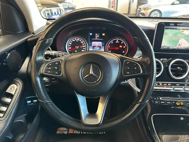 Mercedes-Benz GLC view 8