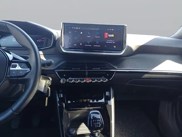 Peugeot 2008 view 12