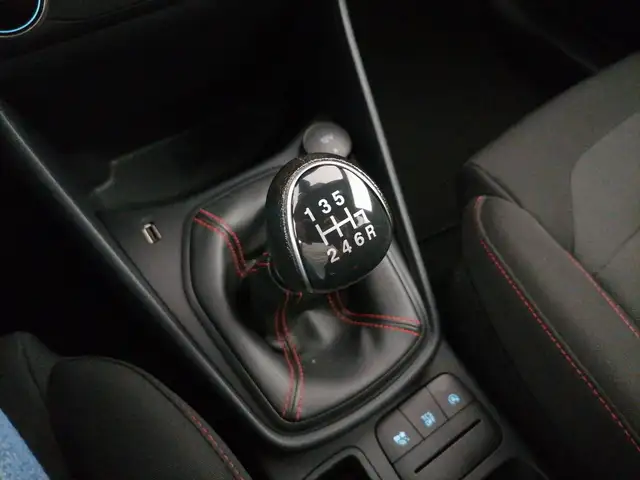 Ford Fiesta view 13
