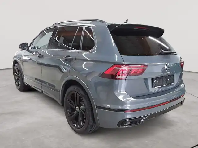 Volkswagen Tiguan view 5