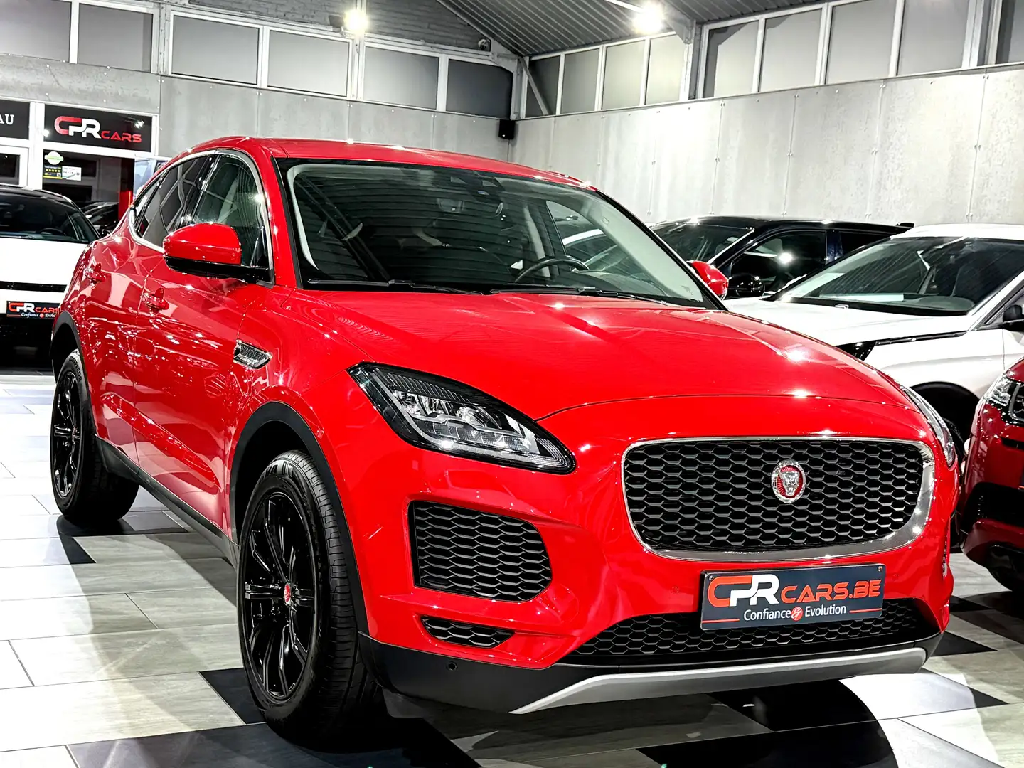 Jaguar E-Pace E-Pace 2.0 D AWD Pack Sport Etat Neuf Full Hist. Rouge - 2