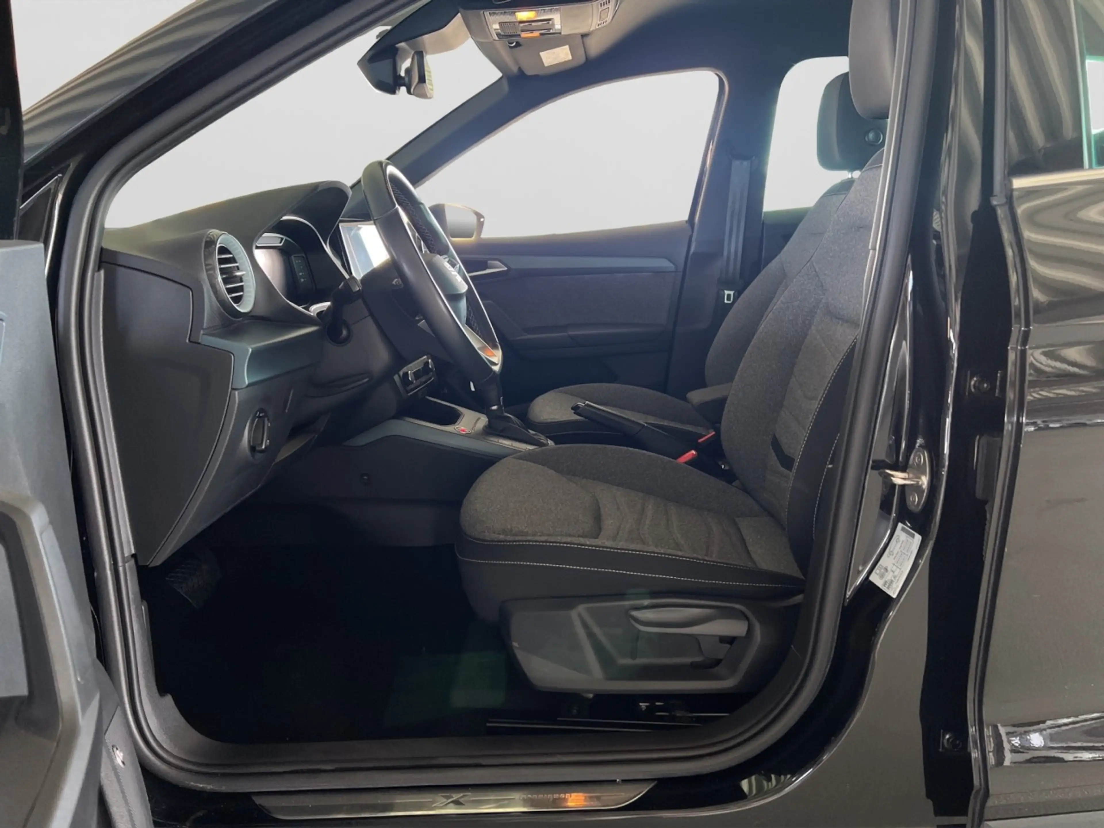 SEAT Arona Xperience Beats Abstandregeltempomat etc. Klima — photo 11