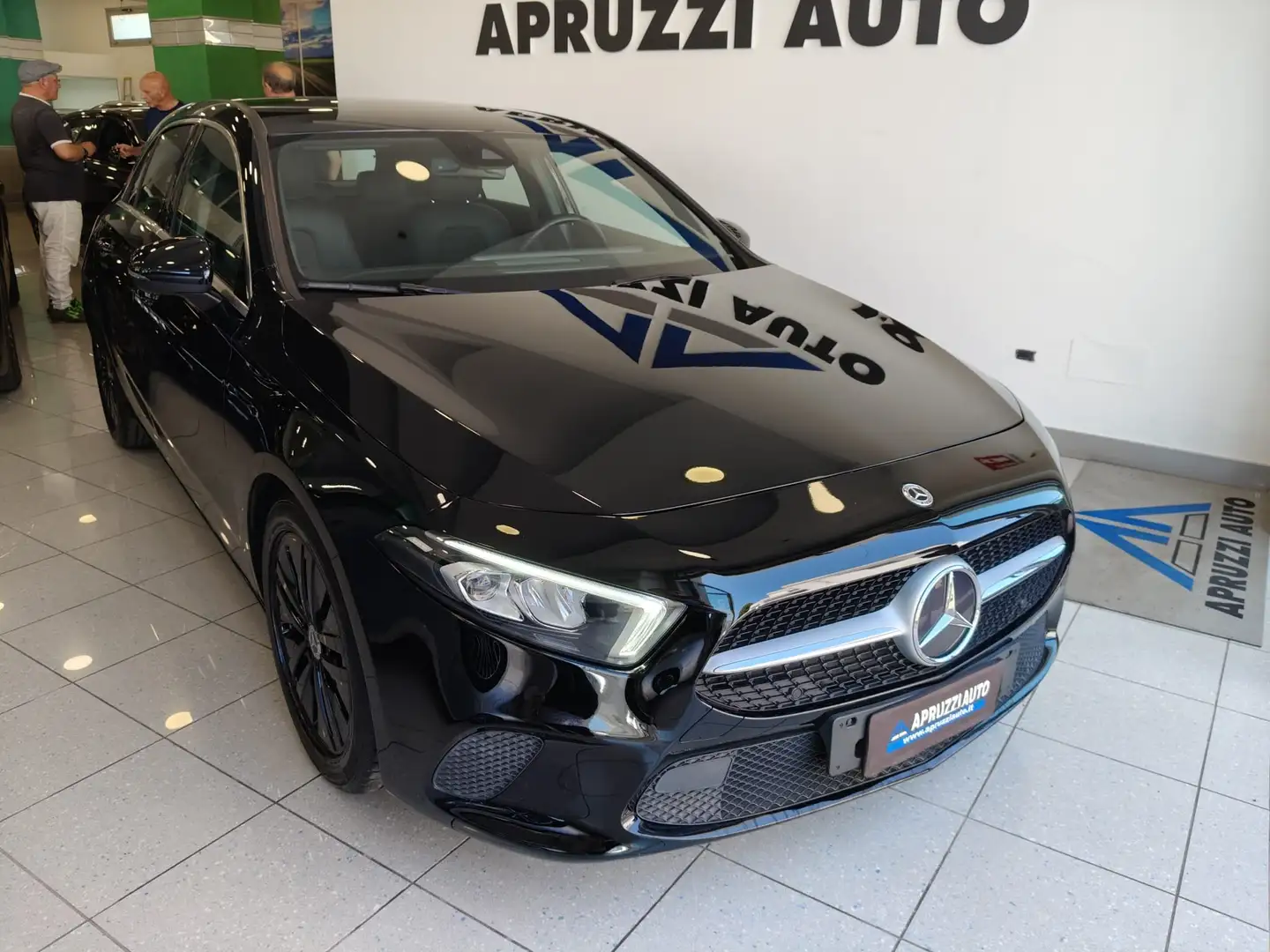 Mercedes-Benz A 180 A 180 d Sport auto RETROCAM NAVI SENSORI Noir - 2