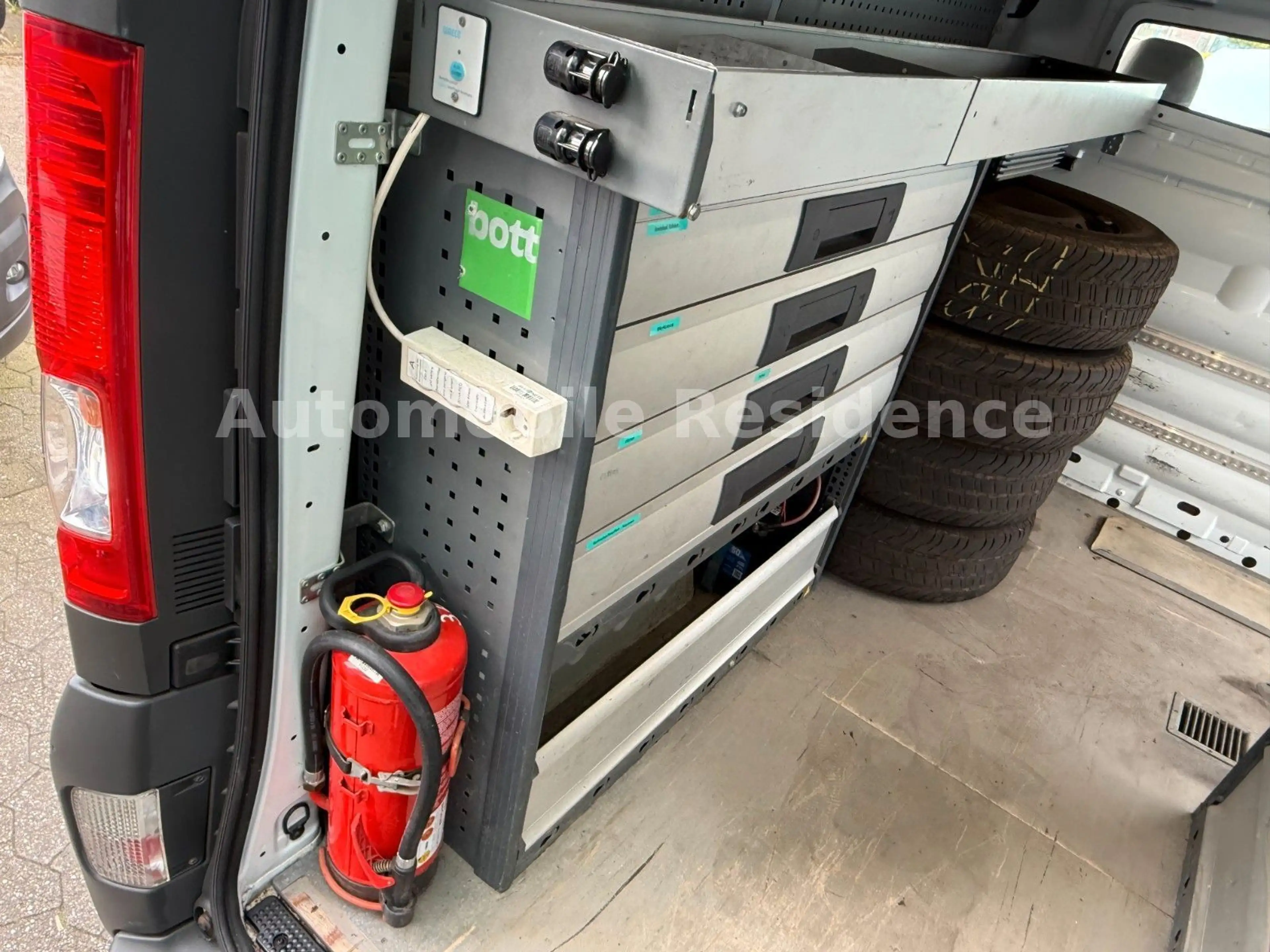 Opel Vivaro L1H1 2,7t*REGALSYSTEM*DTÄG.*SHZ*KLIMA*PDC — photo 10