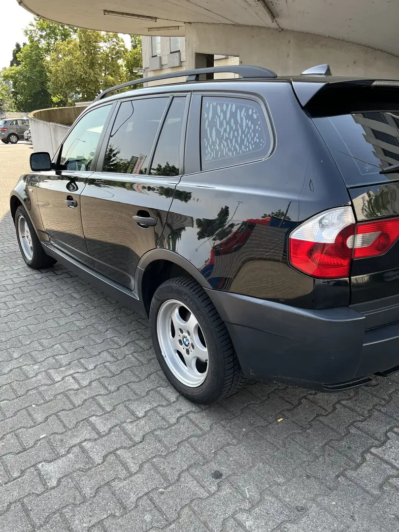 BMW X3 2.0d - 1