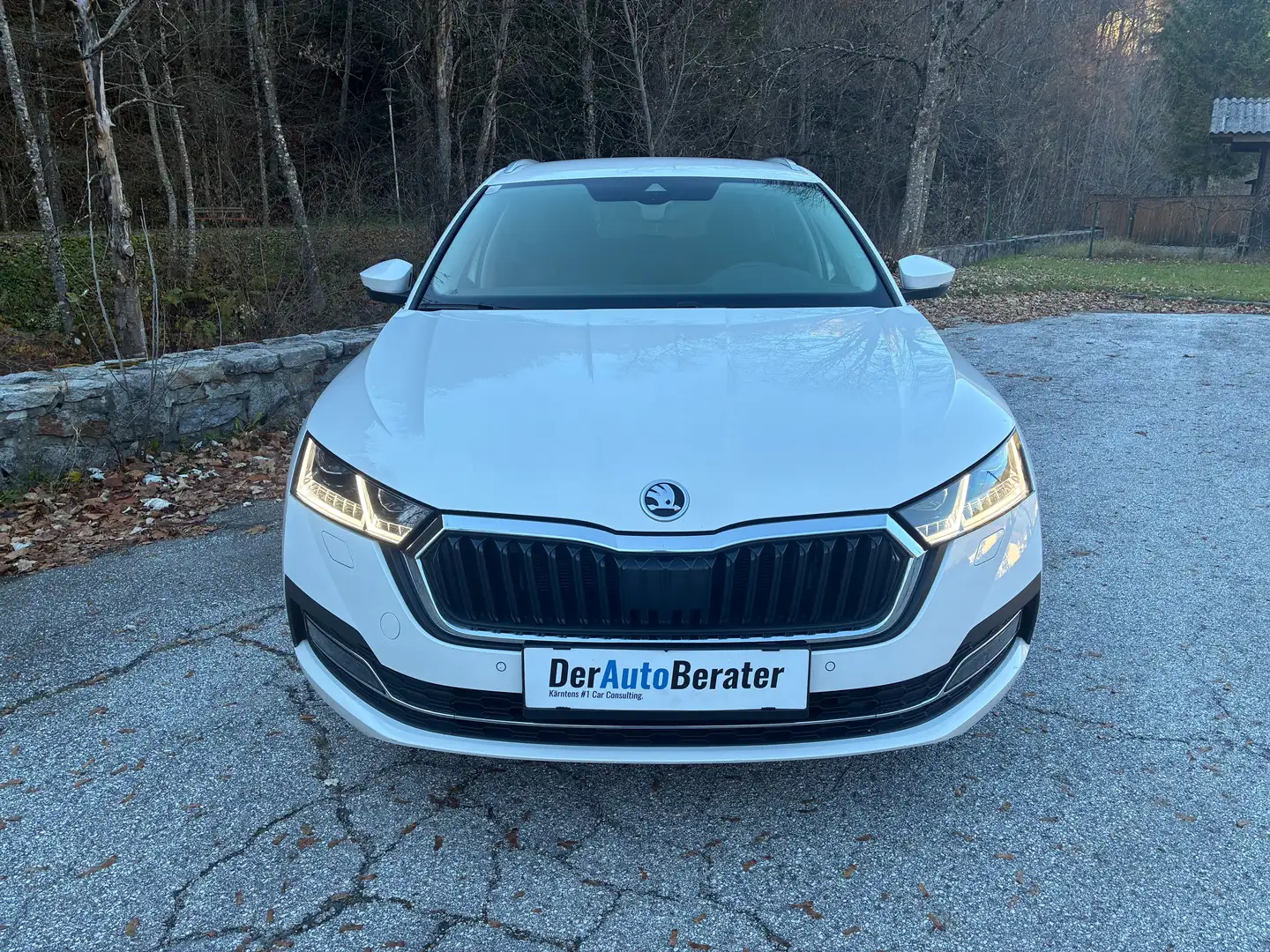 Skoda Octavia STYLE TDI DSG *MATRIX*MASSAGE*SPORTLENKRAD* Weiß - 2