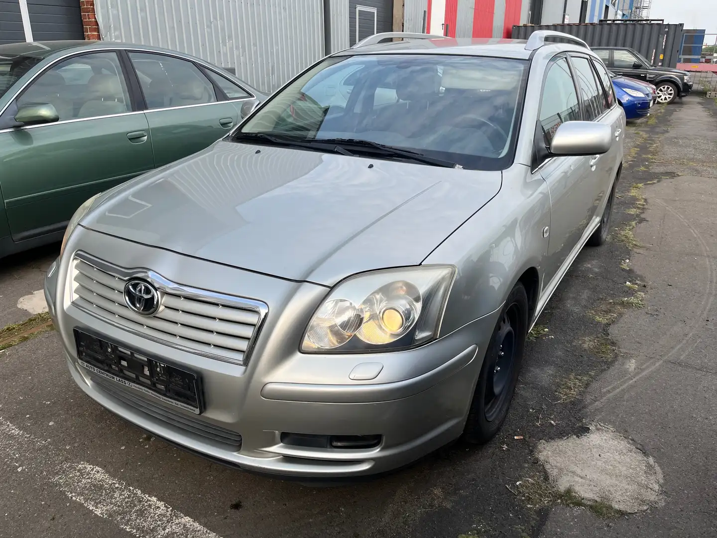 Toyota Avensis Avensis 1.8 VVT-i Combi Sol - 1