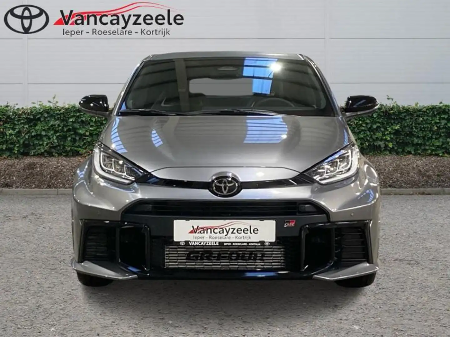 Toyota Yaris MT+Experiencepack+Verical handbrake+cam+gps+sens V Grau - 2