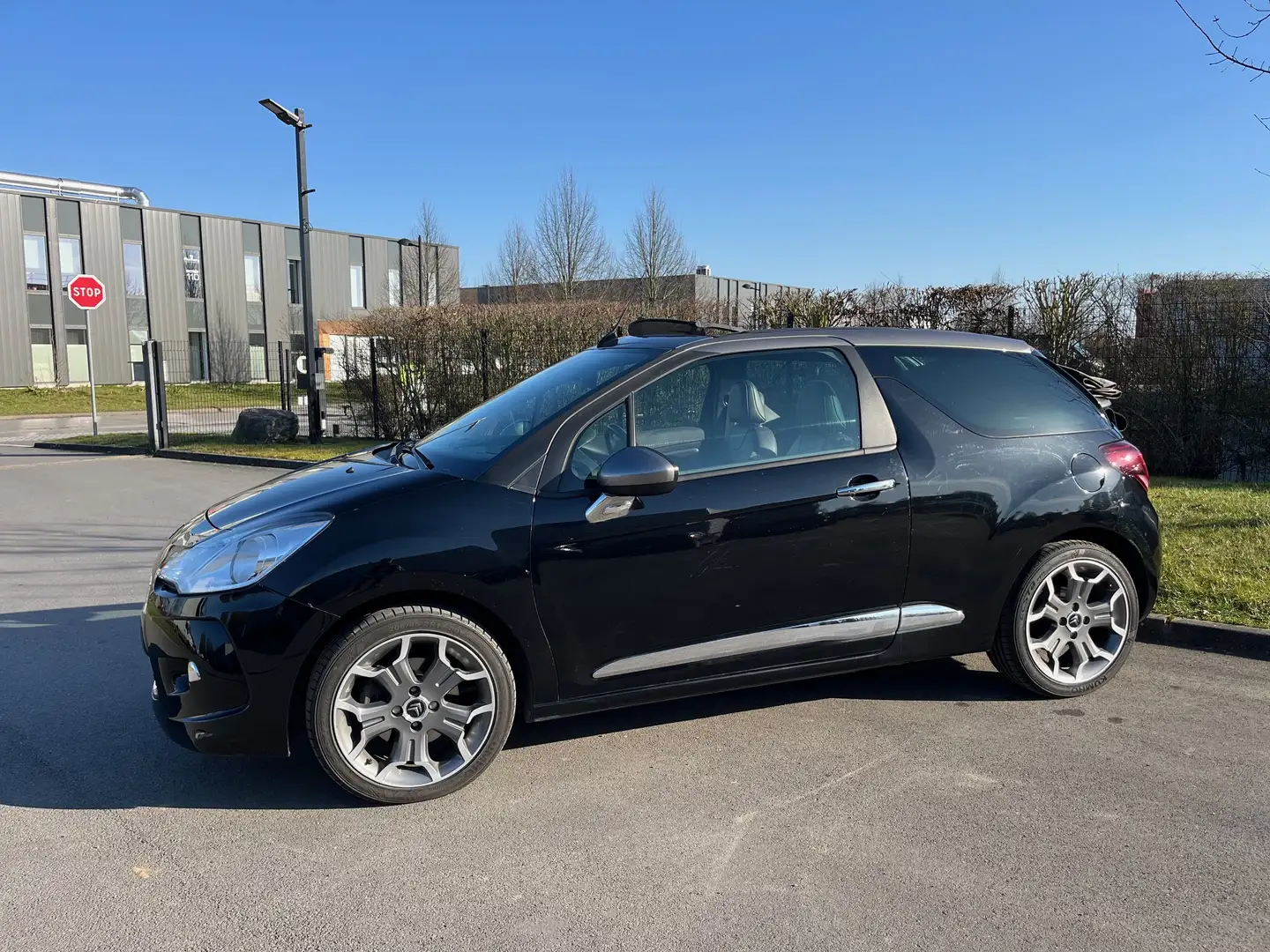 Citroen DS3 DS3 Cabriolet THP 155 Sport Chic Noir - 2