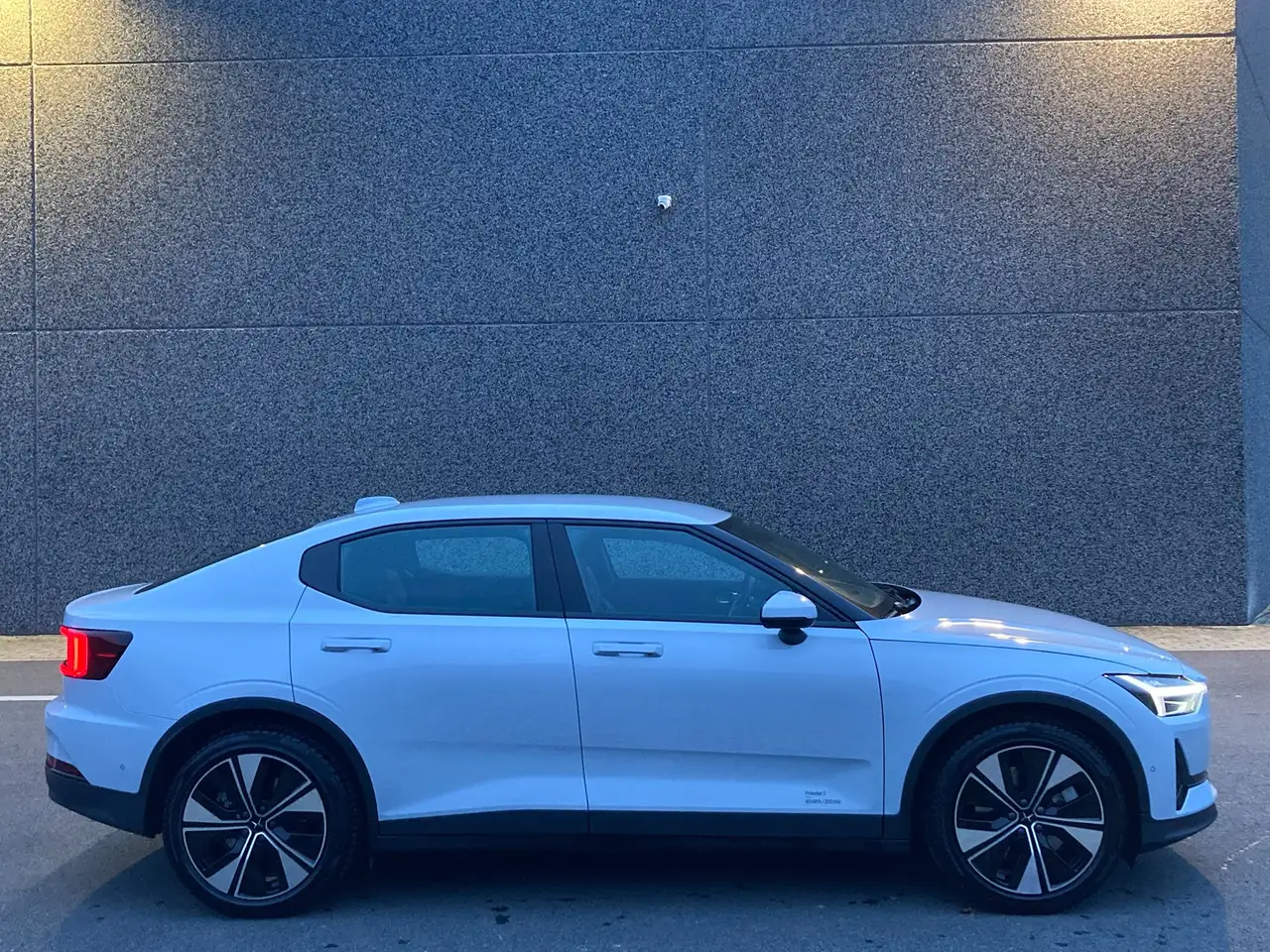 Polestar 2 2023