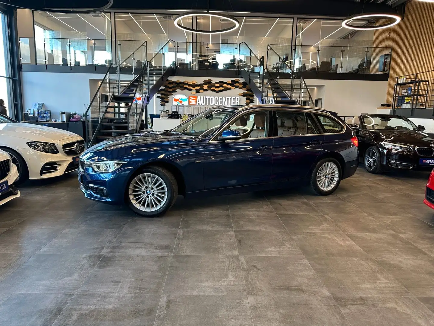 BMW 330 d Touring Luxury Line *1. Hand*Vollleder*LED Blau - 1