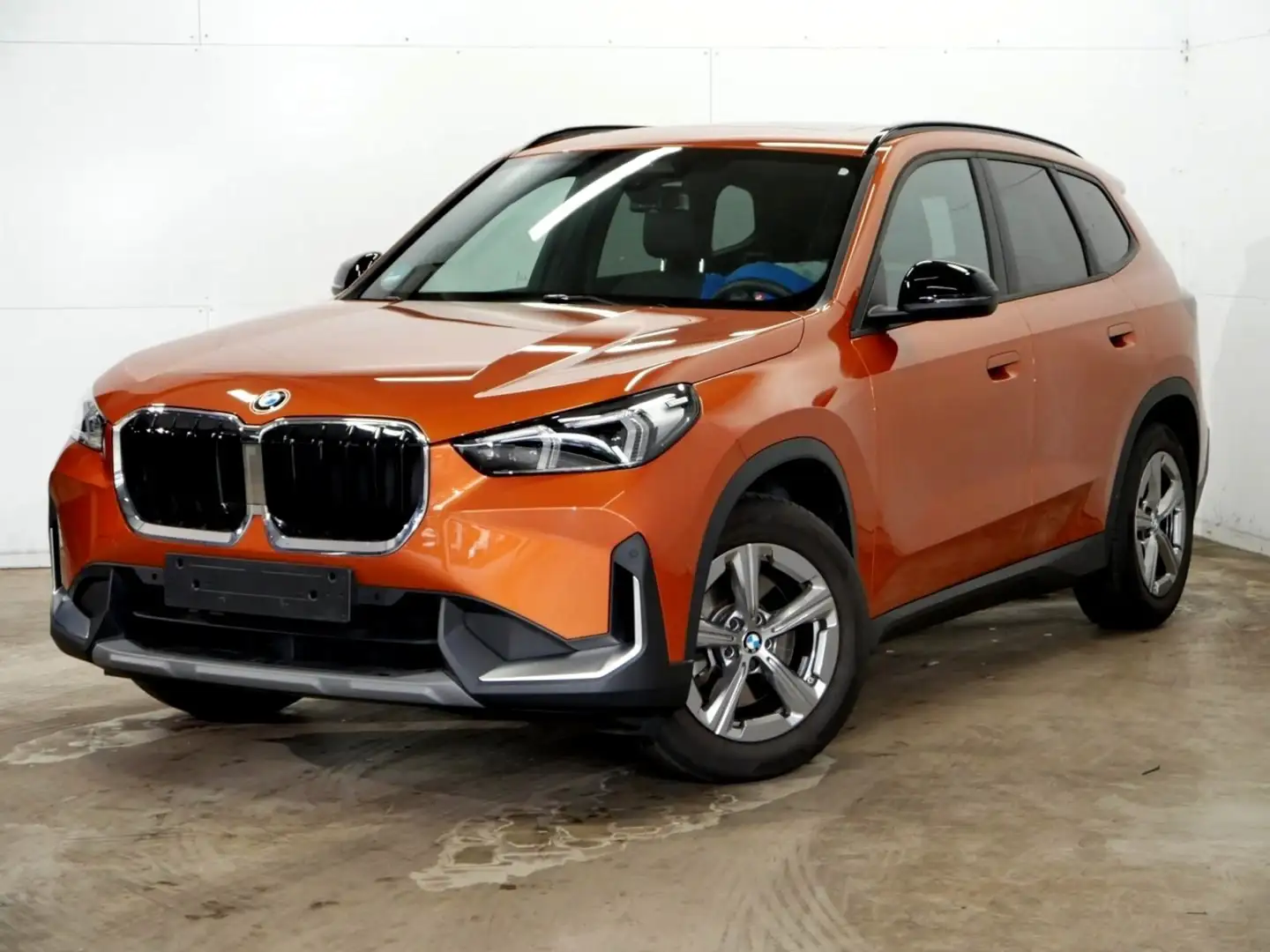 BMW X1 sDrive 20i Sport Panorama Kamera Adapt.LED Orange - 1