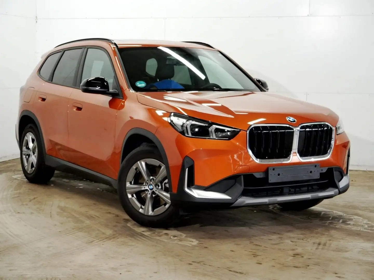 BMW X1 sDrive 20i Sport Panorama Kamera Adapt.LED Orange - 2