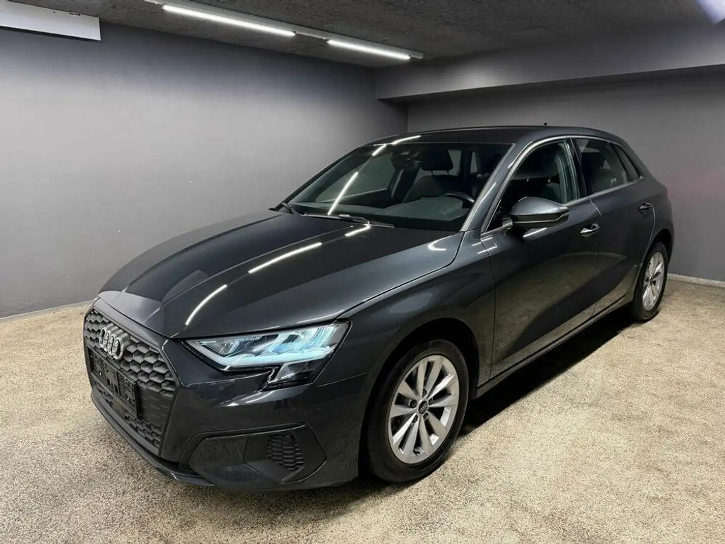 Audi A3 30 TDI ACC*NAVI*VIRTUAL*LED*KAMERA*CARPLAY*KLIM Grau - 1