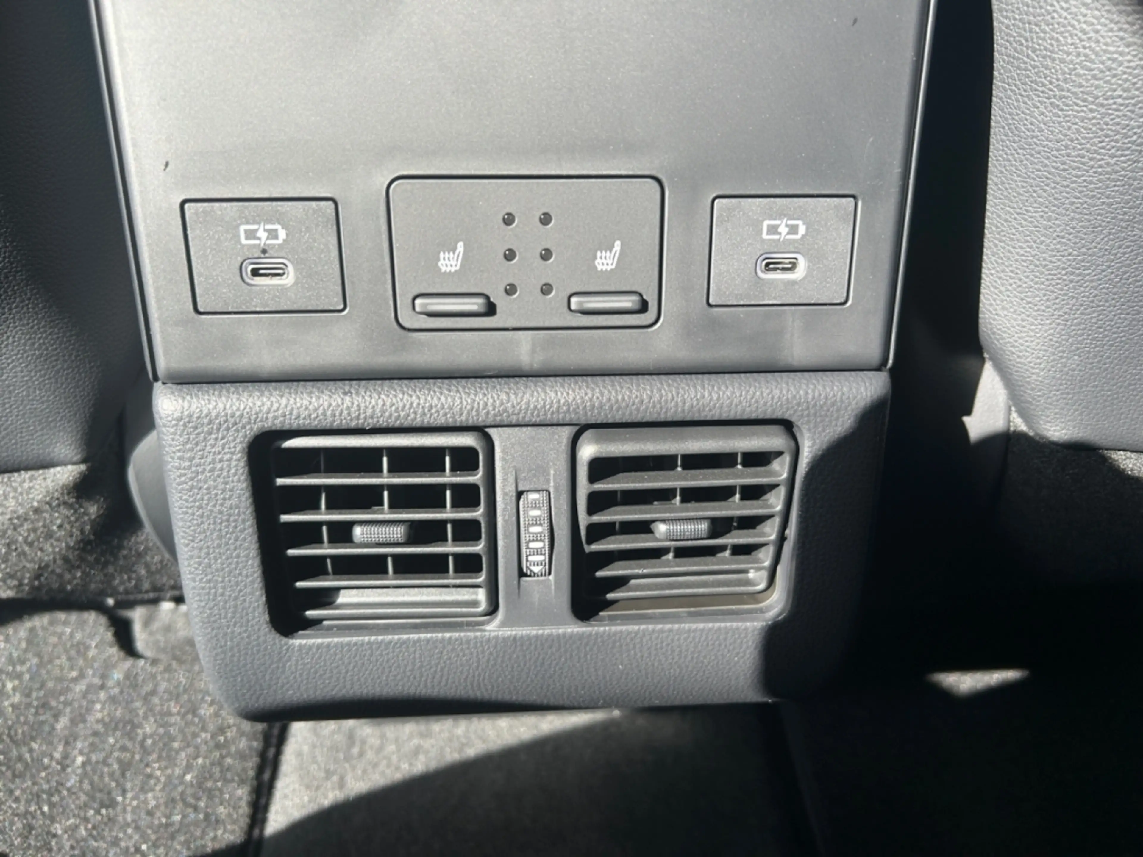 Toyota bZ4X Lounge *20Zoll*Matrix*el. Heck*4x SHZ*Memory* — photo 13