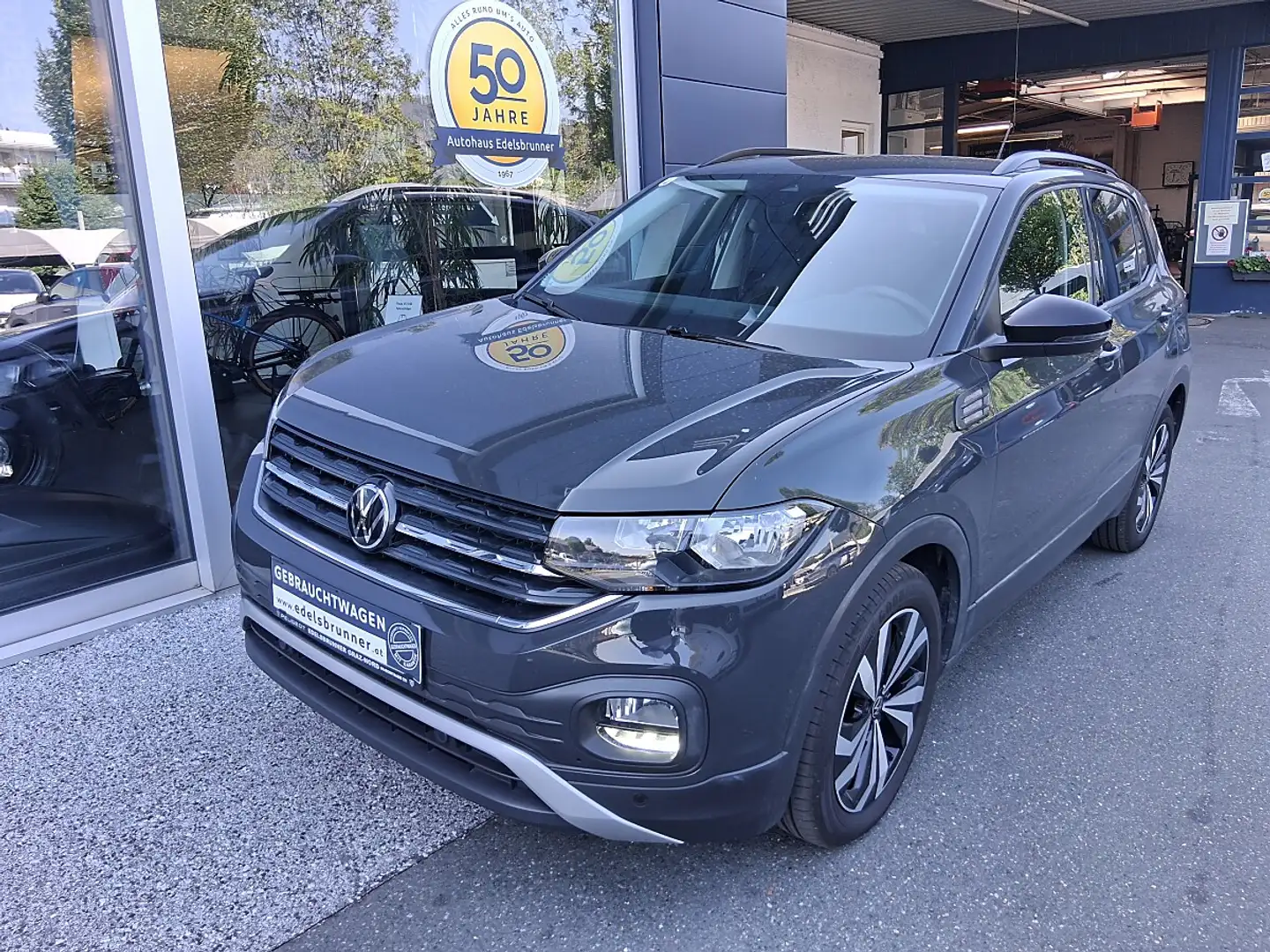 Volkswagen T-Cross Life 1,0 Grau - 1