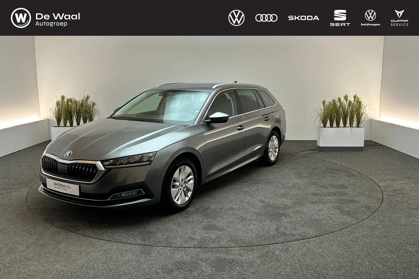 Skoda Octavia Combi 1.0 e-TSI 110pk DSG Business Edition | Trekh Gris - 1