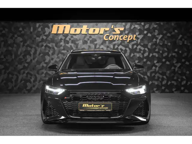 Audi RS6 view 4