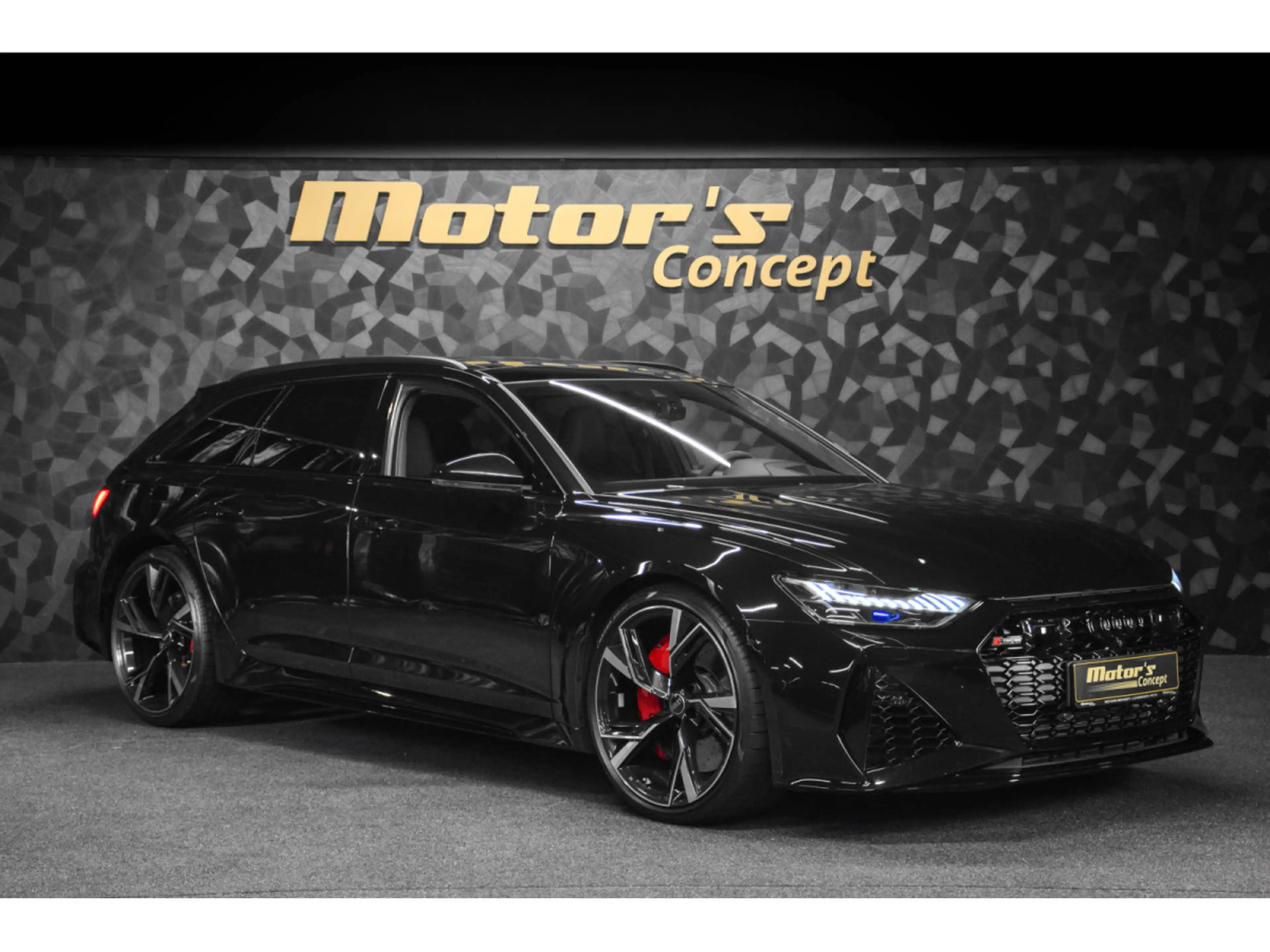 Audi RS6 C8 AVANT — photo 6