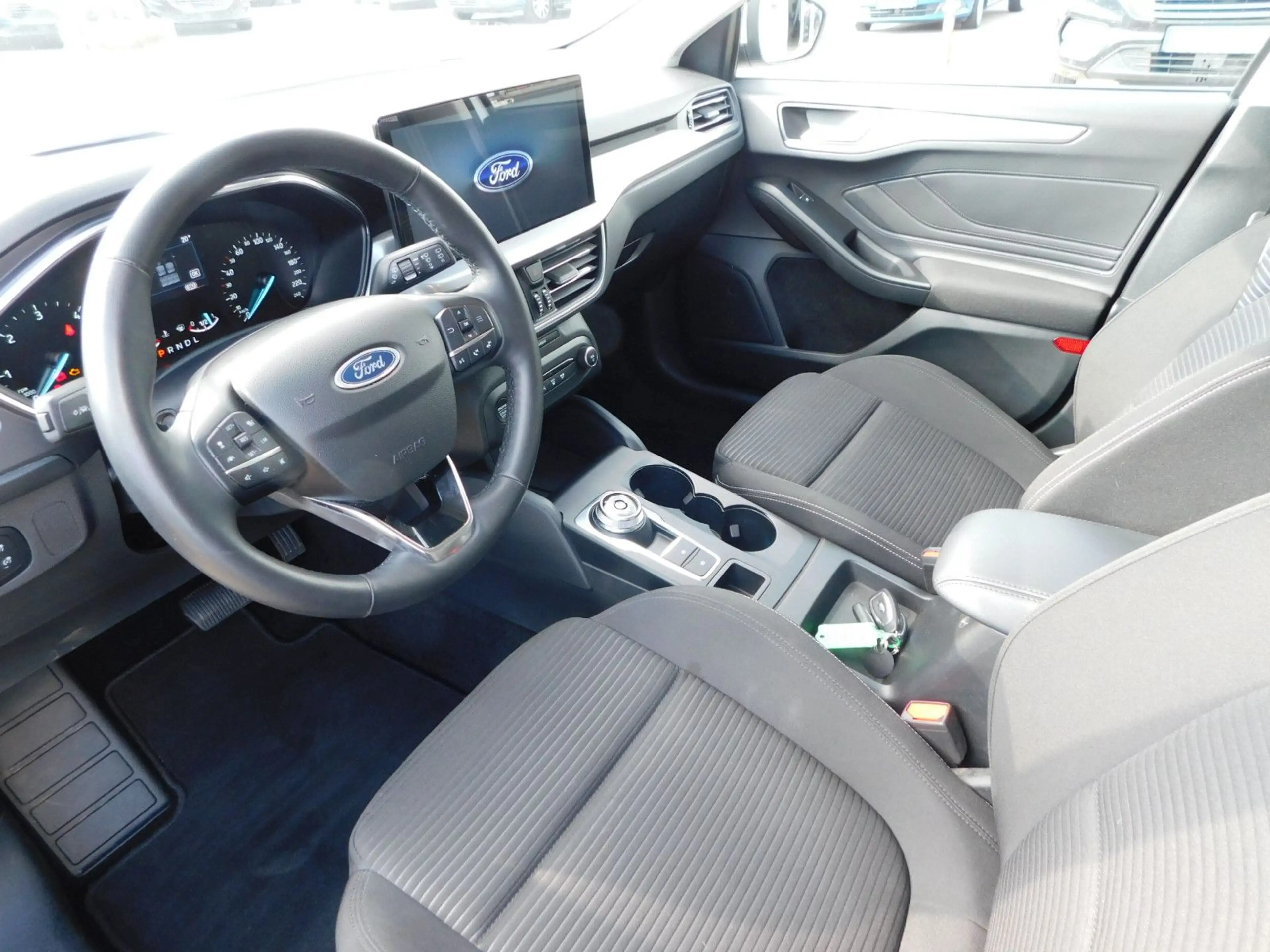 Ford Focus Turnier Titanium Autom. AHK abnehmbar — photo 9