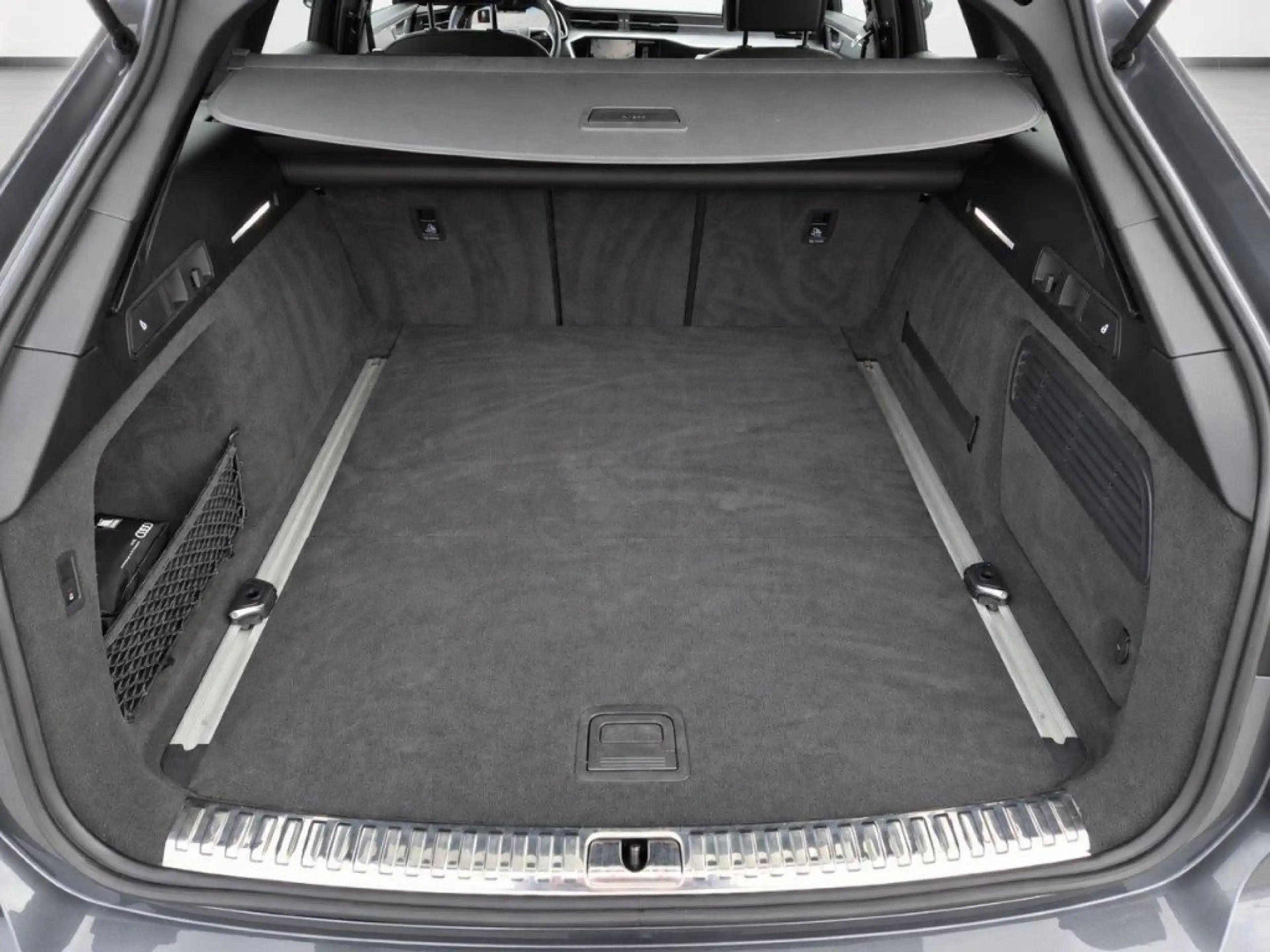 Audi A6 Avant 40 TDI quattro S tronic — photo 13
