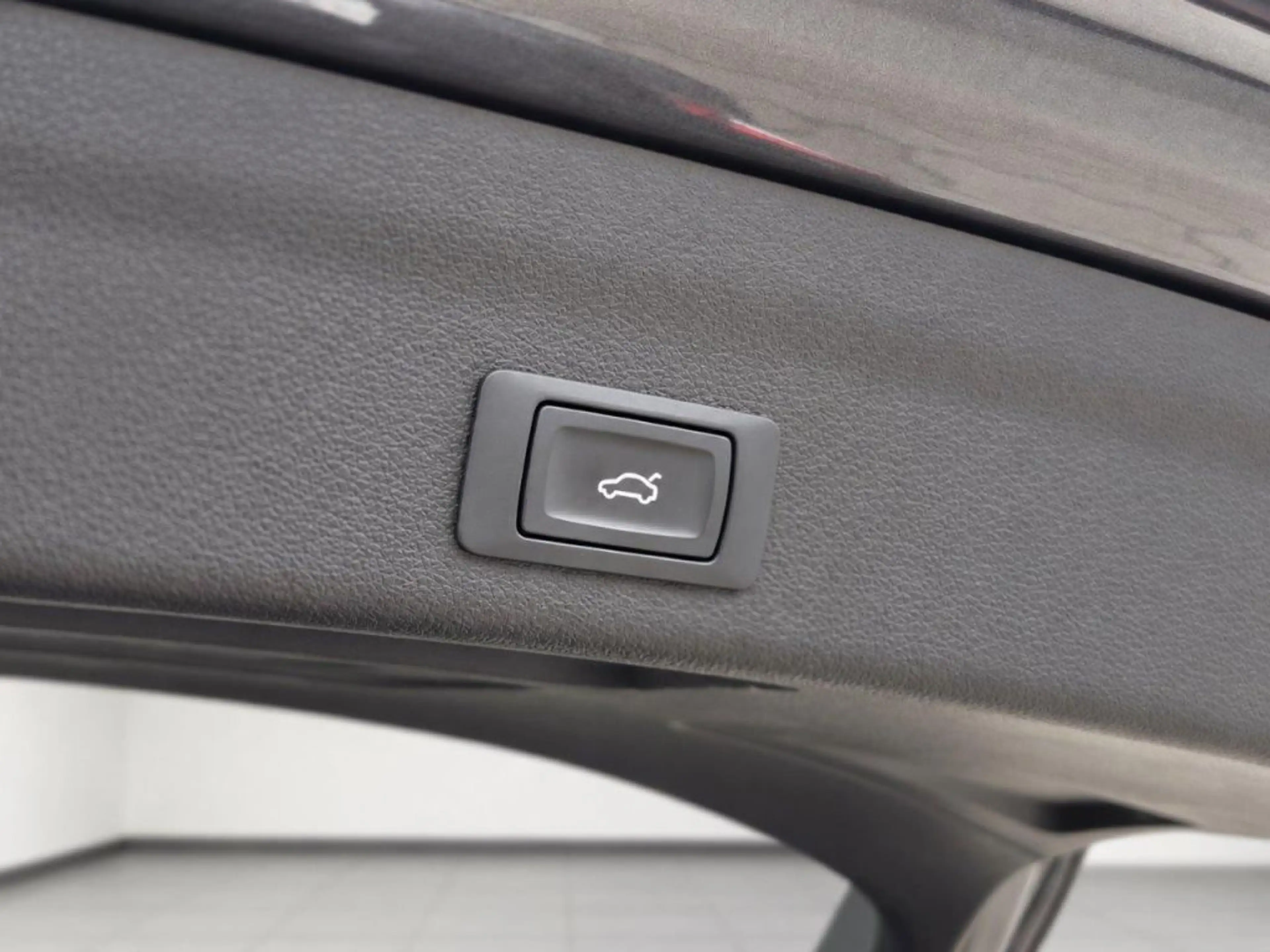 Audi A6 Avant 40 TDI quattro S tronic — photo 14