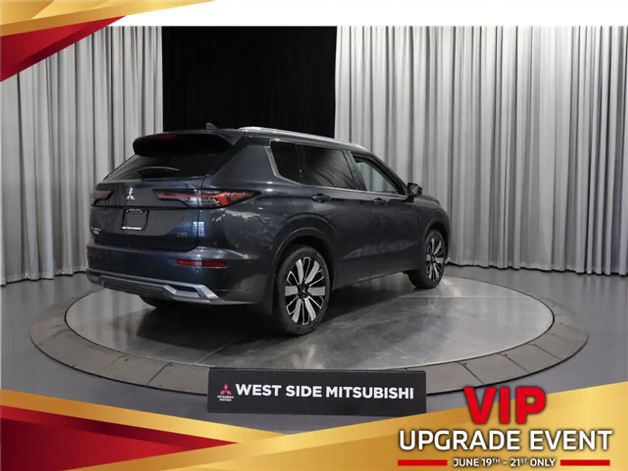 Mitsubishi Outlander photo Mitsubishi Outlander