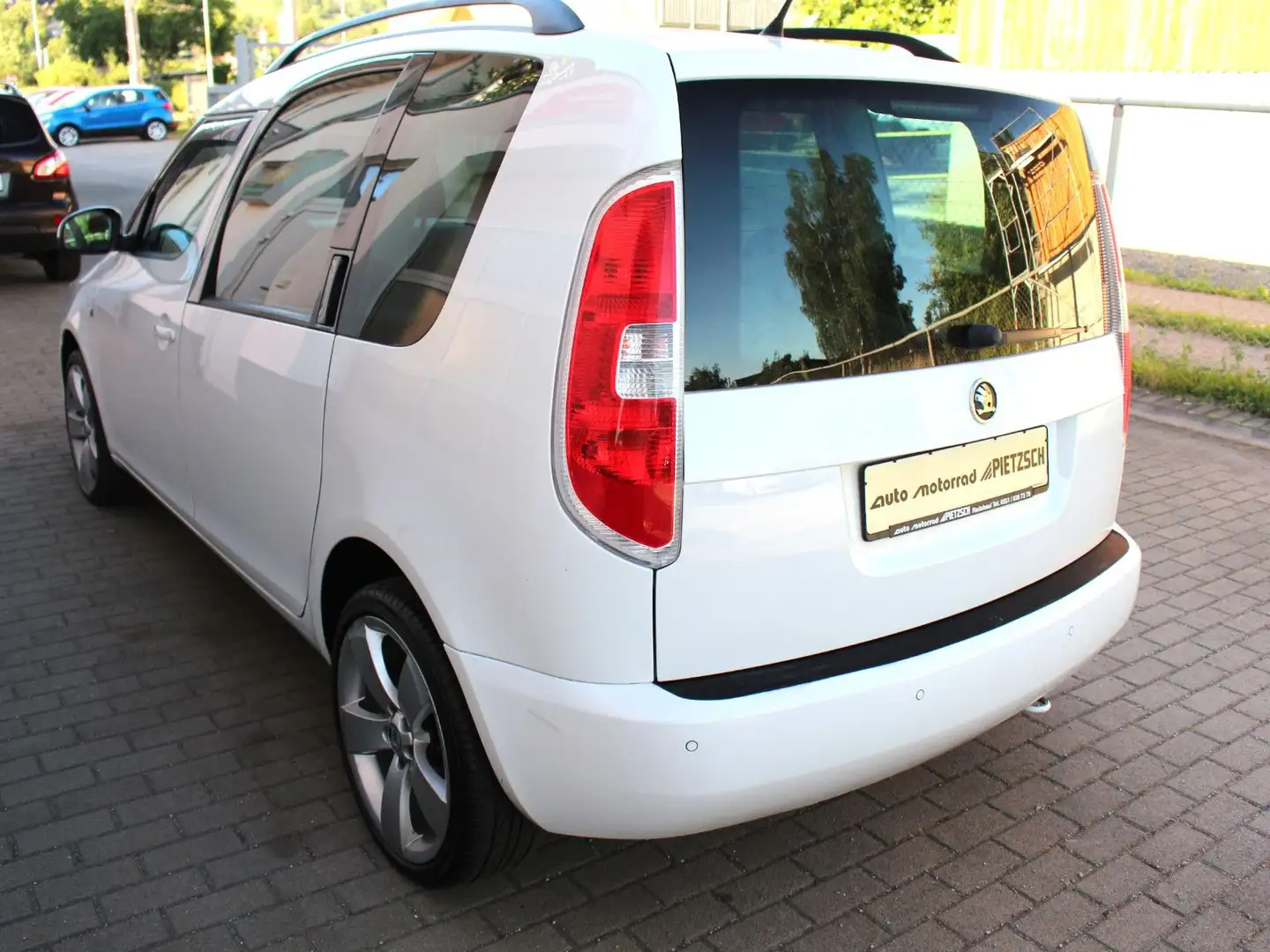 Skoda Roomster Ambition Plus 1.6 TDI Klima PDC SHZ WR Weiß - 2