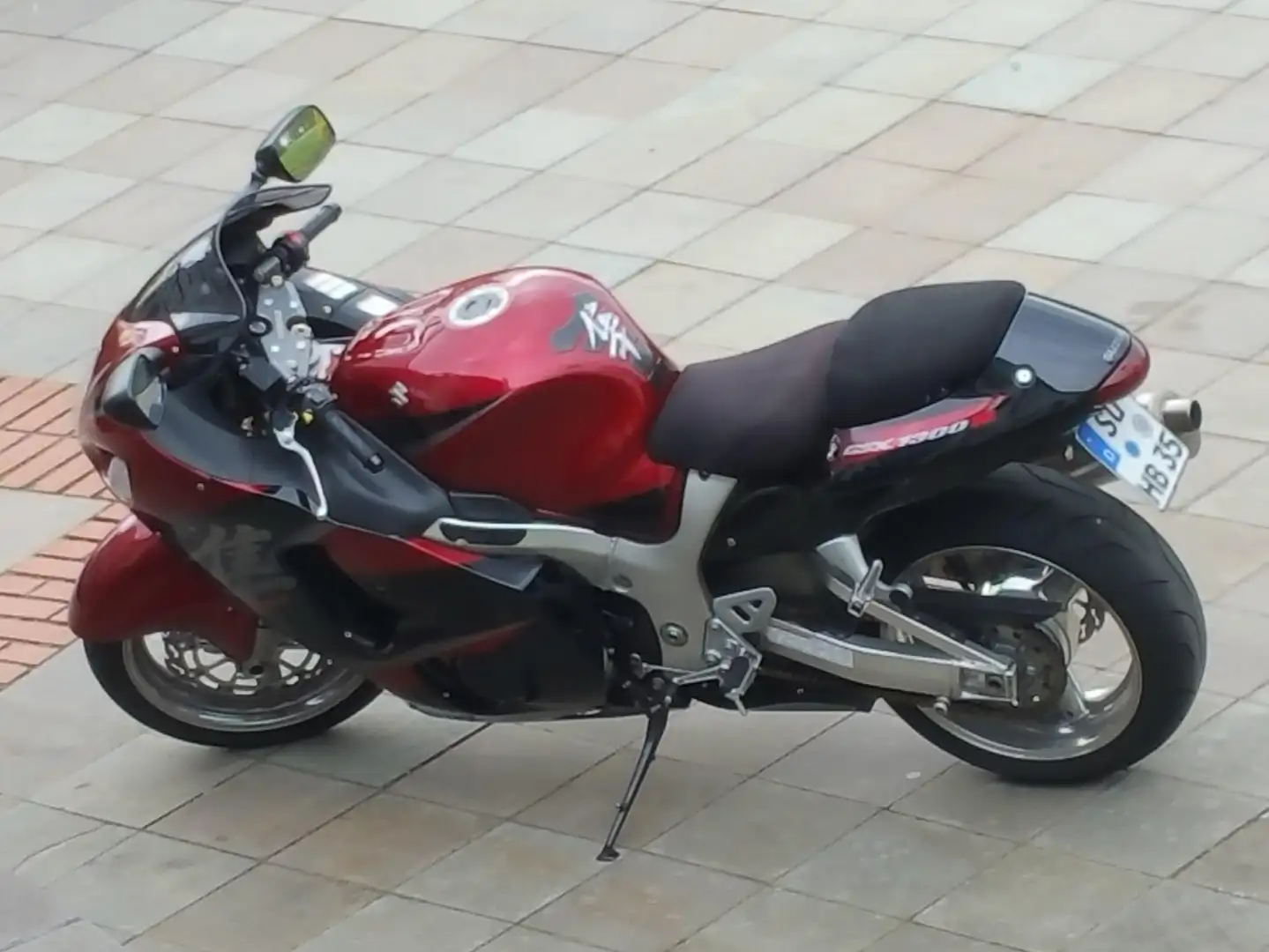 Suzuki Hayabusa GSX 1300 R Piros - 2
