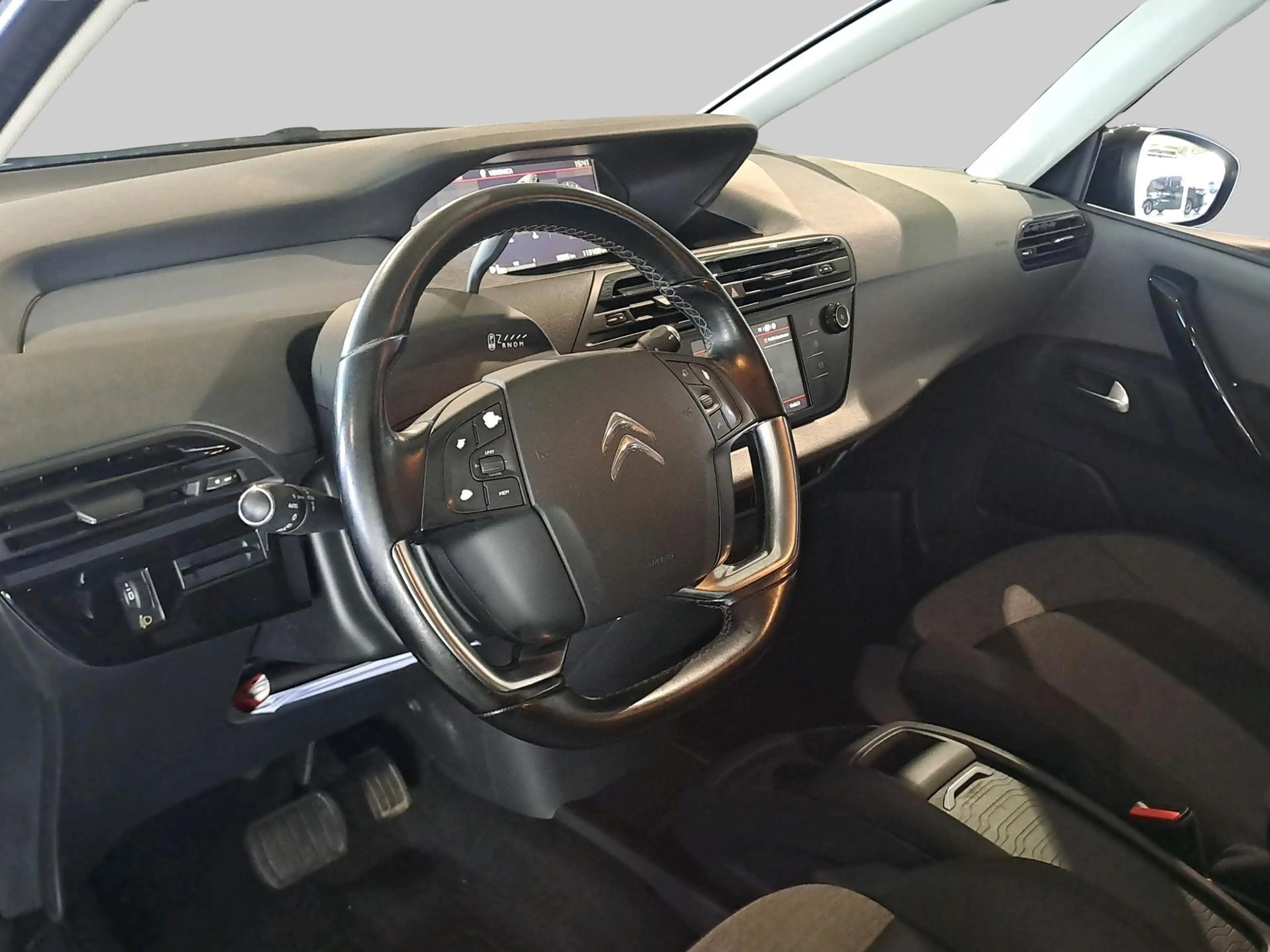 Citroen Grand C4 Picasso 1.6 e-THP Business — photo 4