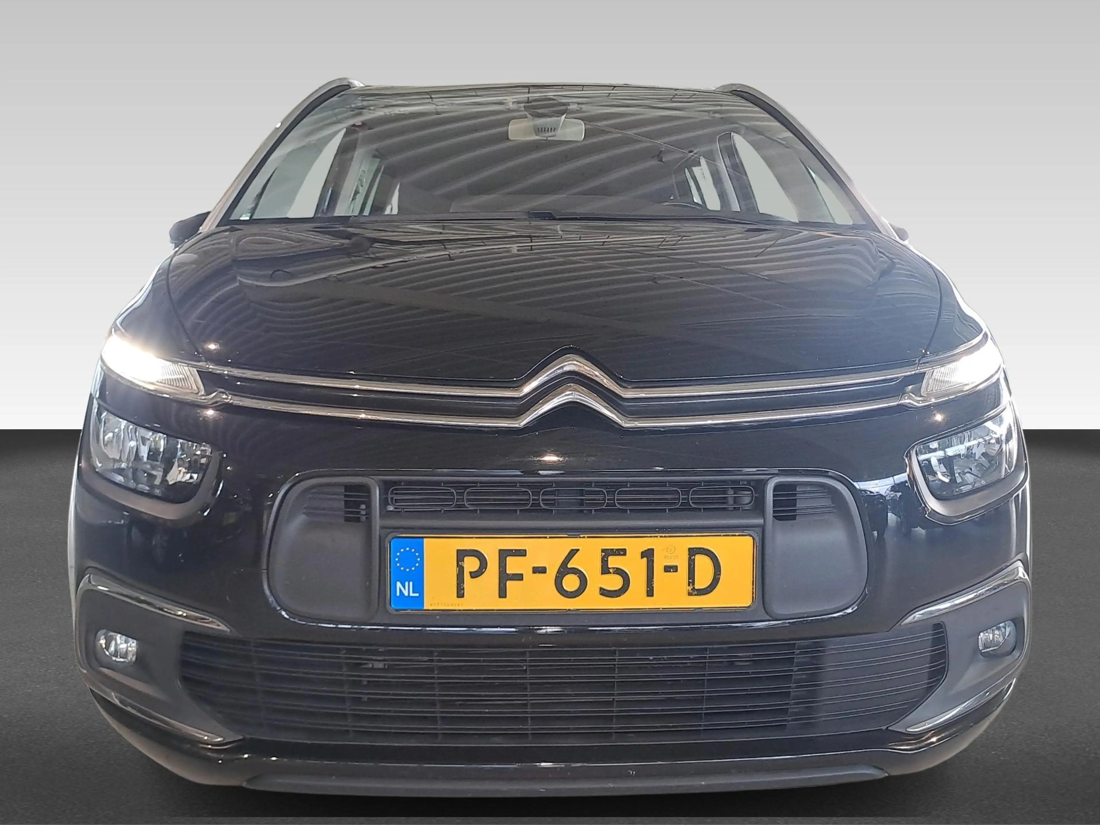 Citroen Grand C4 Picasso 1.6 e-THP Business — photo 7