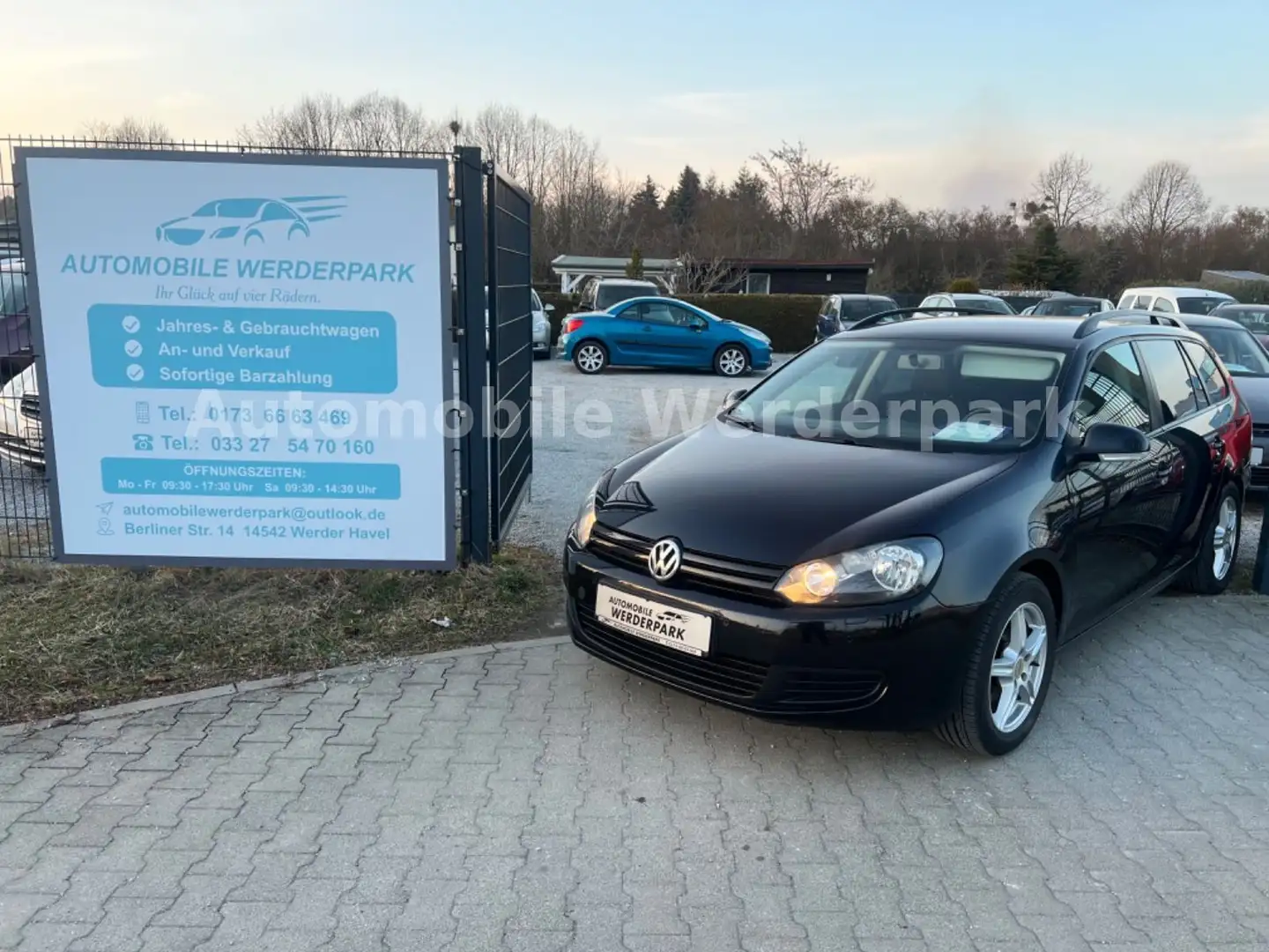 Volkswagen Golf 1.4 TSI 90kW Comfortline Variant FÜR EXPORT Schwarz - 1