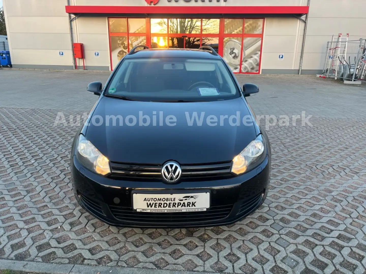 Volkswagen Golf 1.4 TSI 90kW Comfortline Variant FÜR EXPORT Schwarz - 2