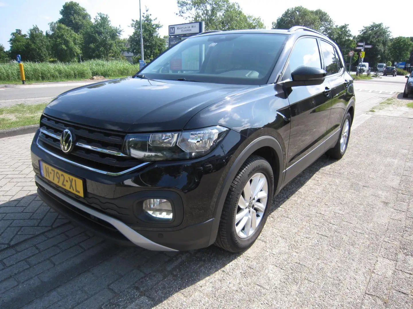 Volkswagen T-Cross 1.0 TSI Life Navi Negro - 1