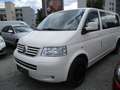 Volkswagen T5 California Caravelle Comfortline 4Motion lang Weiß - thumbnail 2