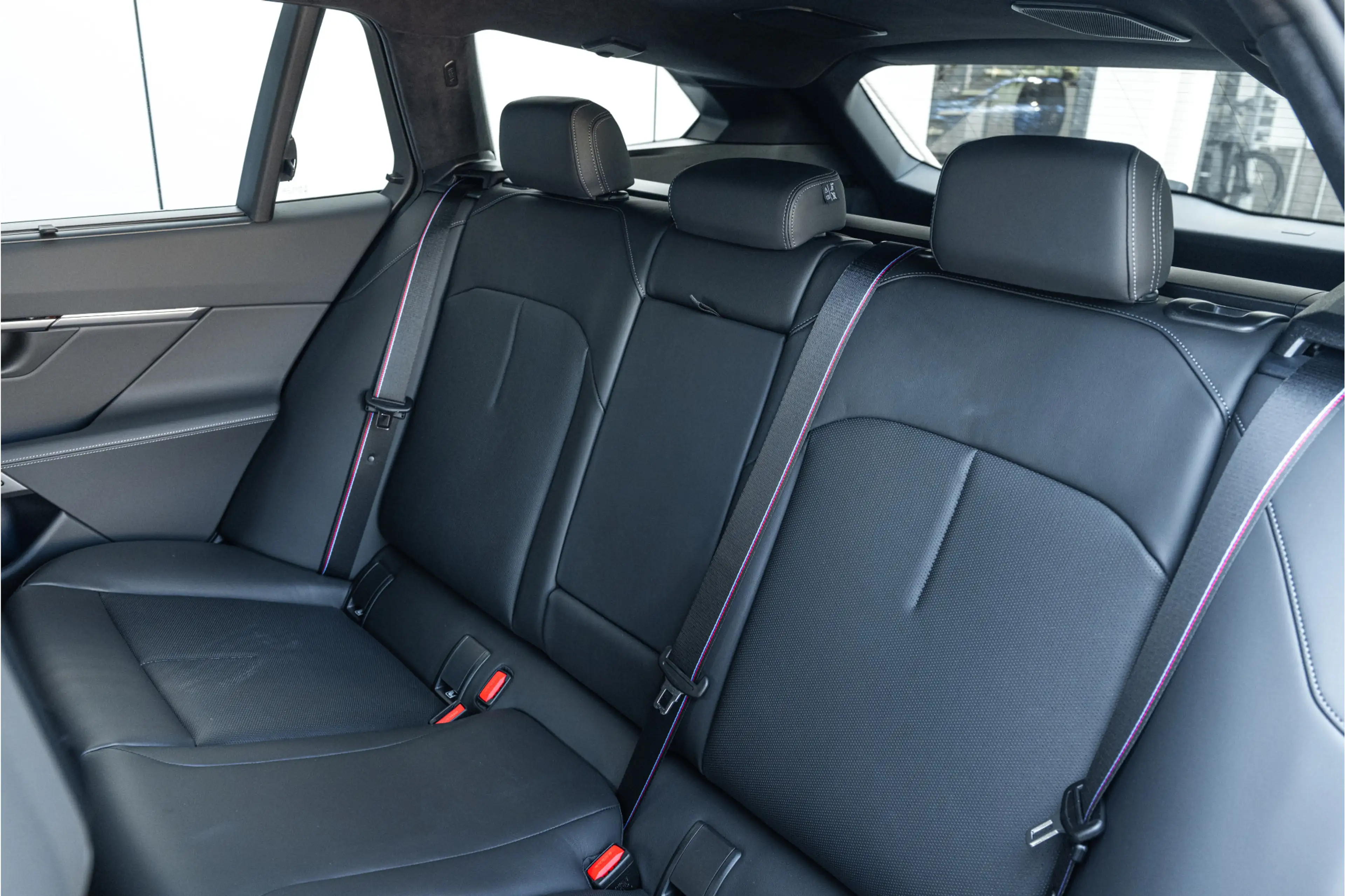 BMW M5 Touring Automaat / M Drive Professional / Panorama — photo 5