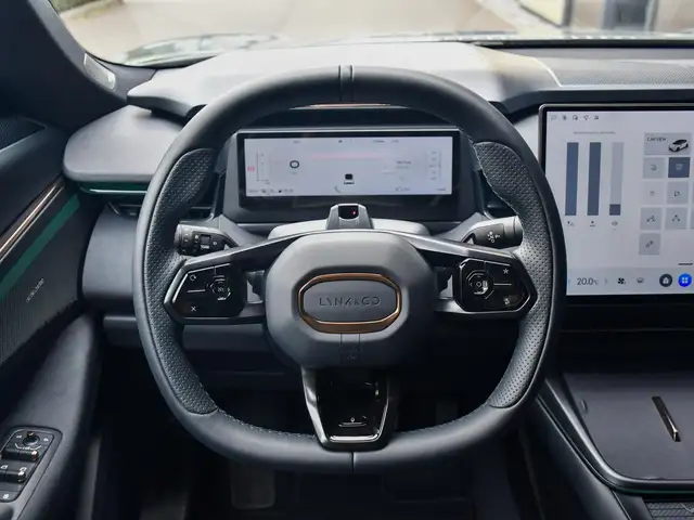 Lynk & Co 08 view 15