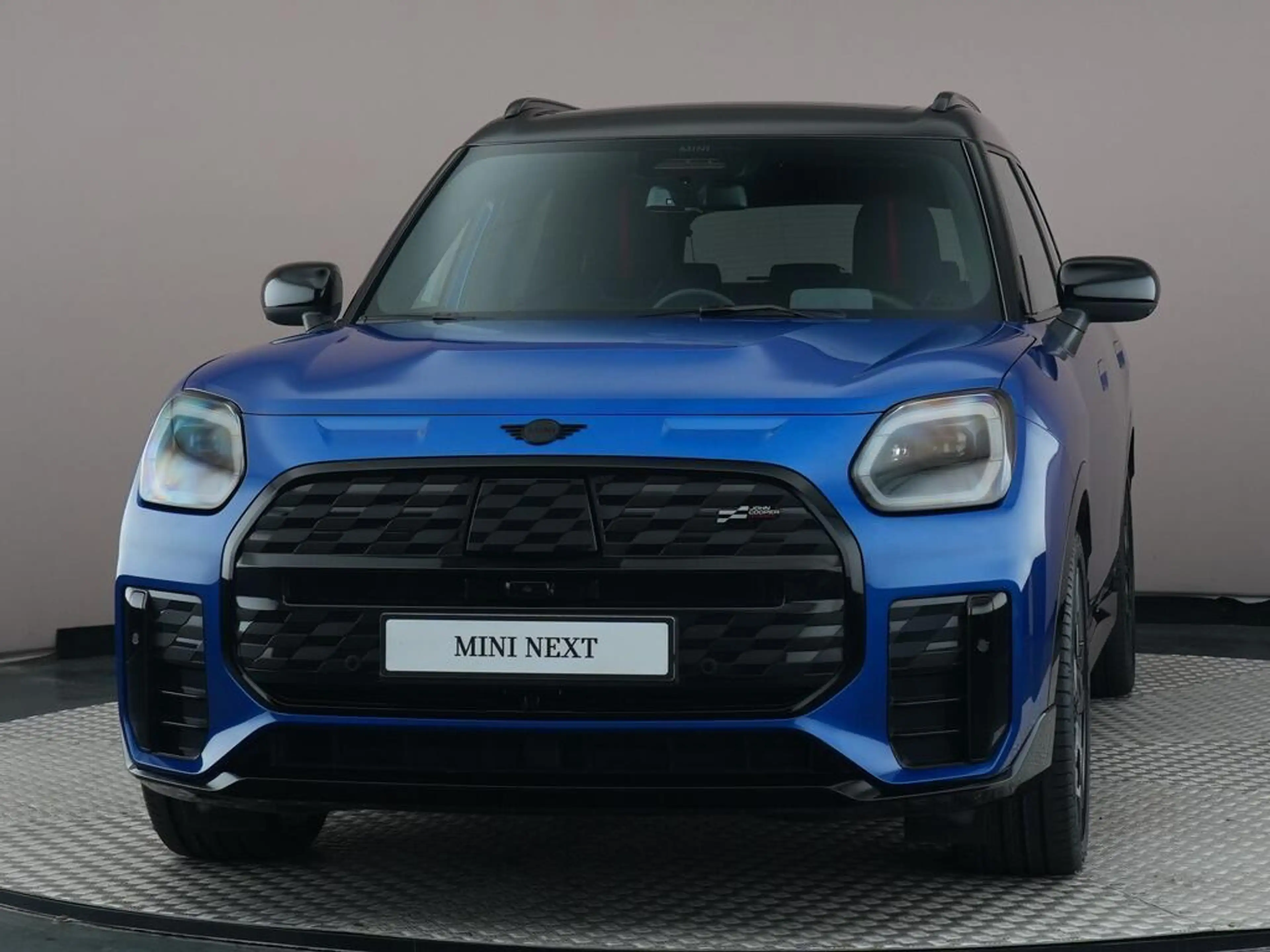 MINI John Cooper Works Countryman E XL 66.5 kWh — photo 2