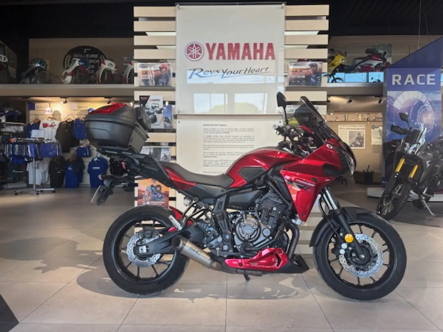 Yamaha Tracer 700 Rot - 1