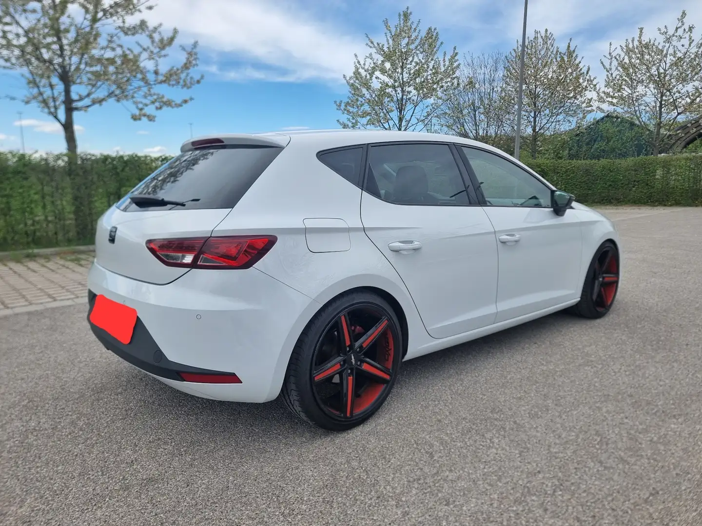 SEAT Leon FR 2.0TDI 19" Eibach 110kW Weiß - 2