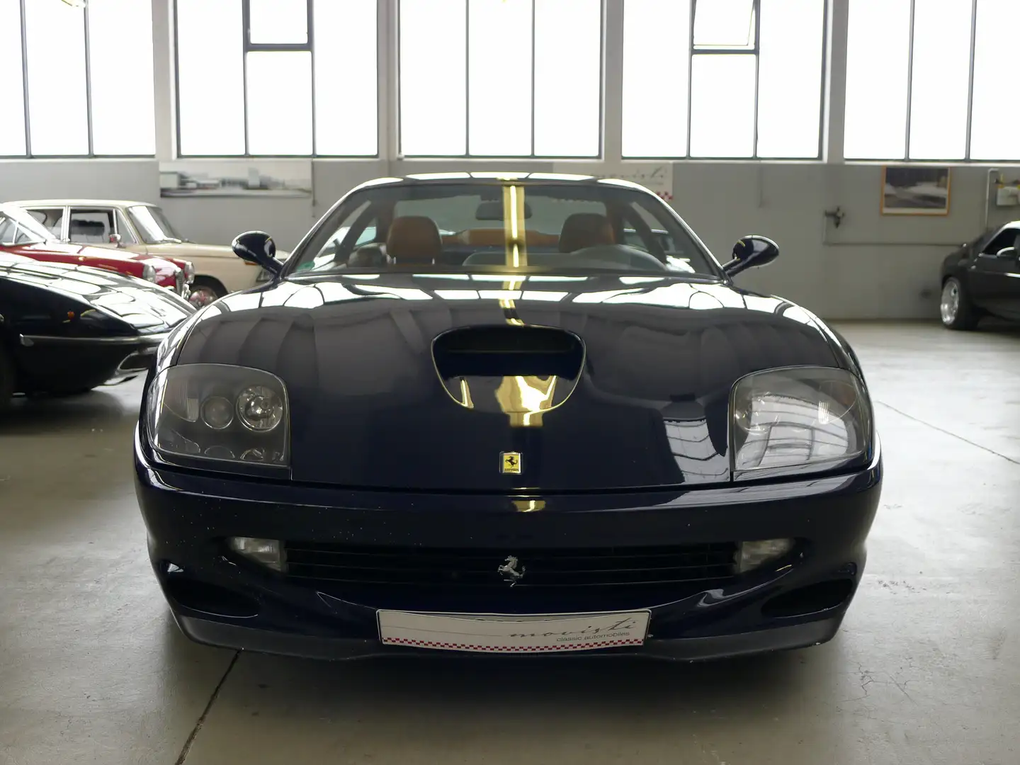 Ferrari 550 Maranello, 6-Gang-Schalter, Service durchgängig Синій - 2