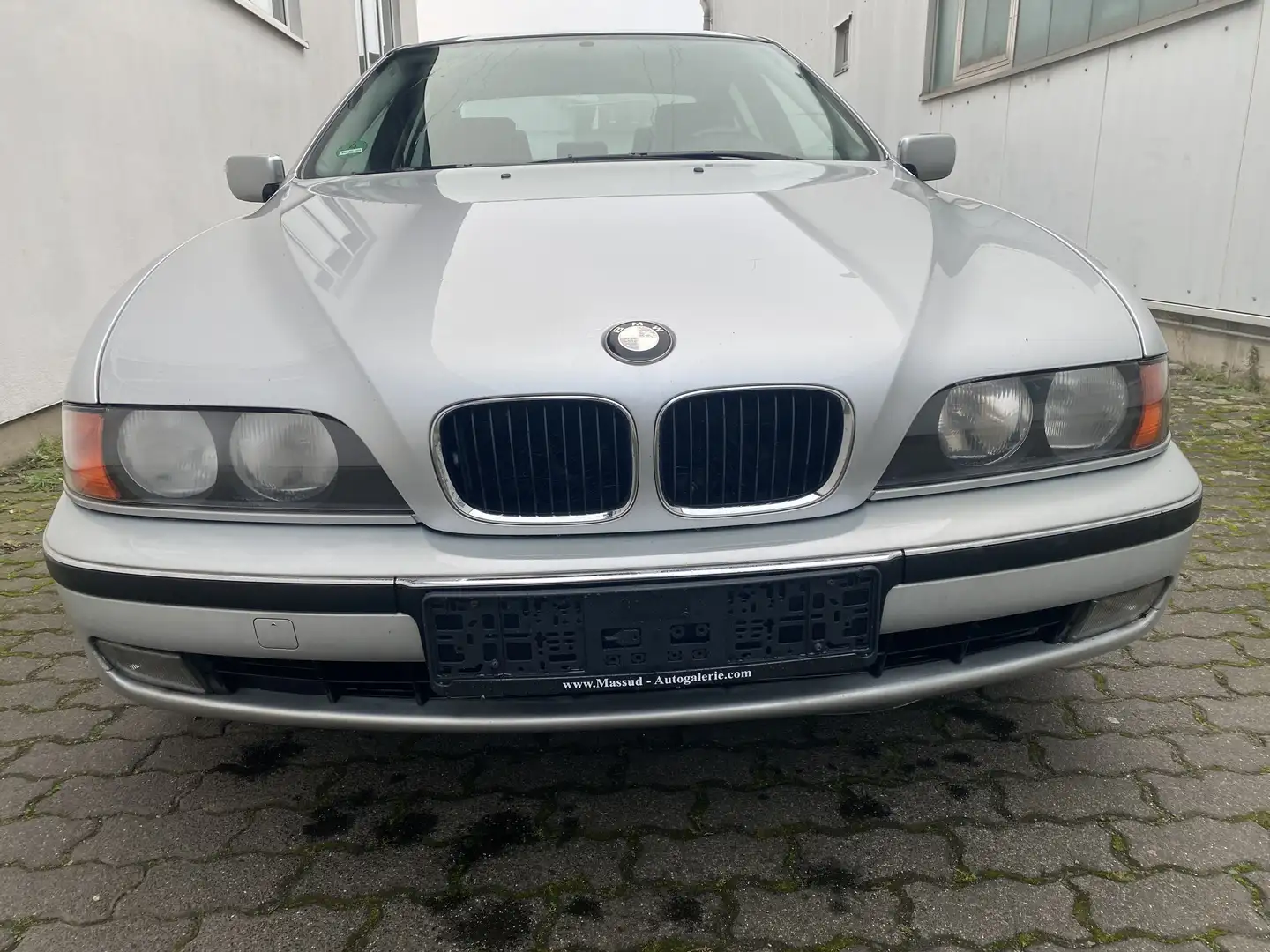 BMW 523 5er 523i E39 Automatik/Klima/Leder/LM/TÜV 08-26 Silber - 2