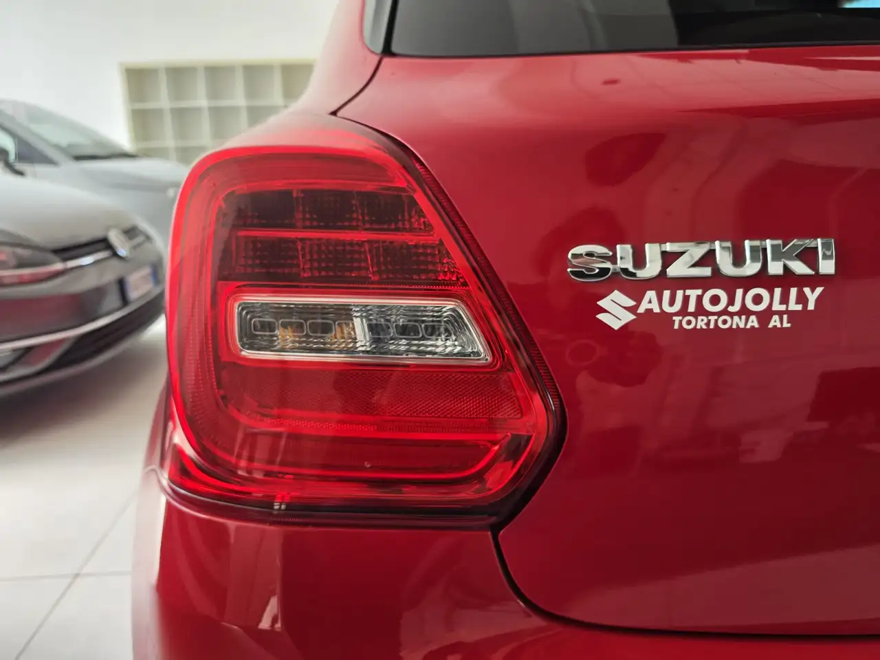 Suzuki Swift Swift VI 2020 1.2h Top 2wd 18