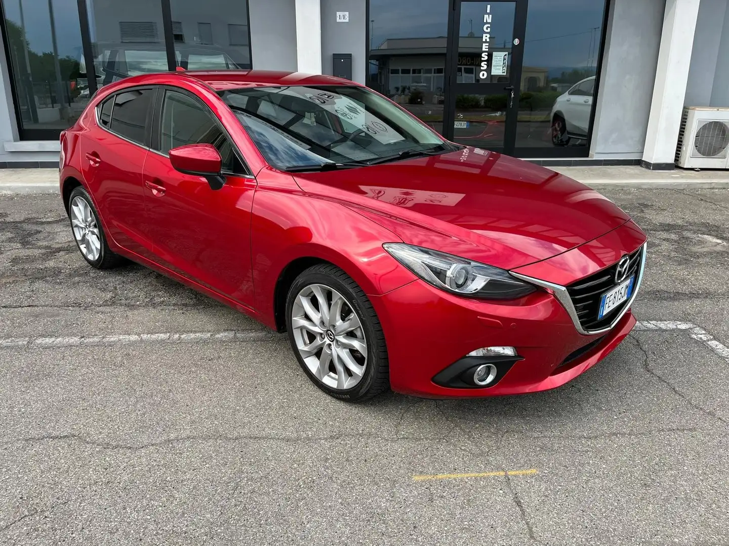 Mazda 3 3 5p 1.5d Exceed 105cv Červená - 2