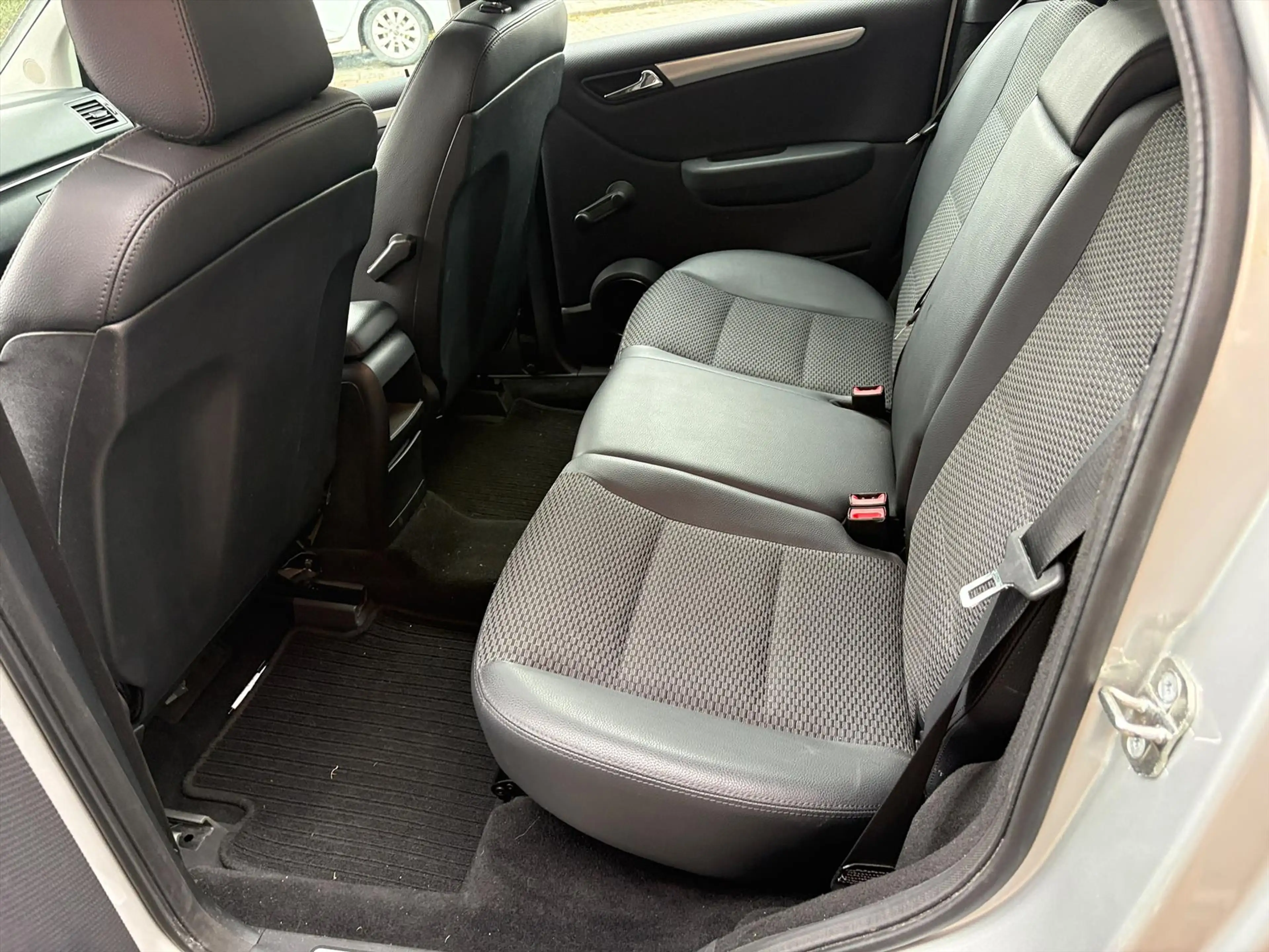 Mercedes-Benz B 160 B CVT Business Class nederlandse auto — photo 10