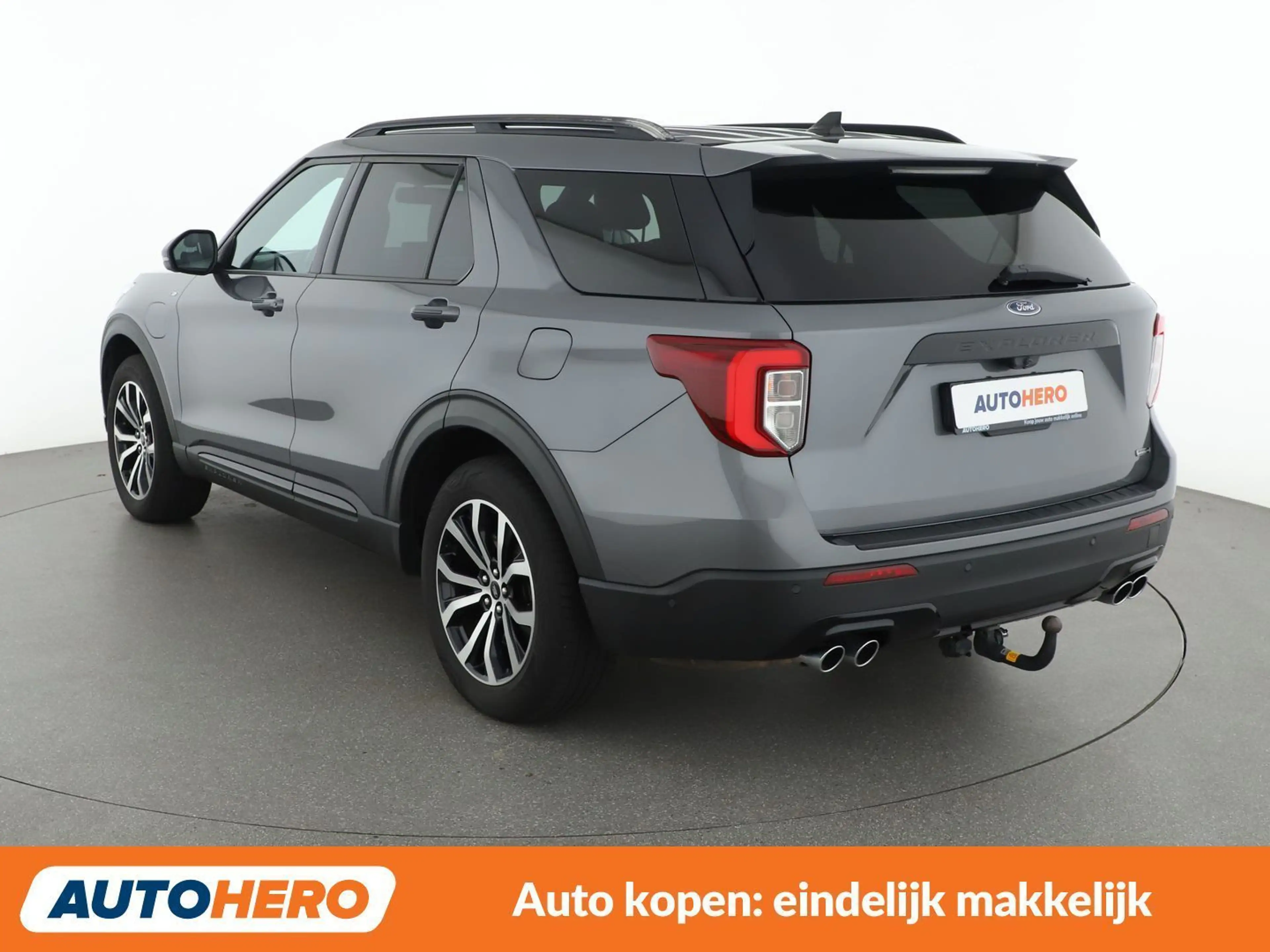 Ford Explorer 3.0 Plug-in Hybrid 4x4 ST-Line — photo 4
