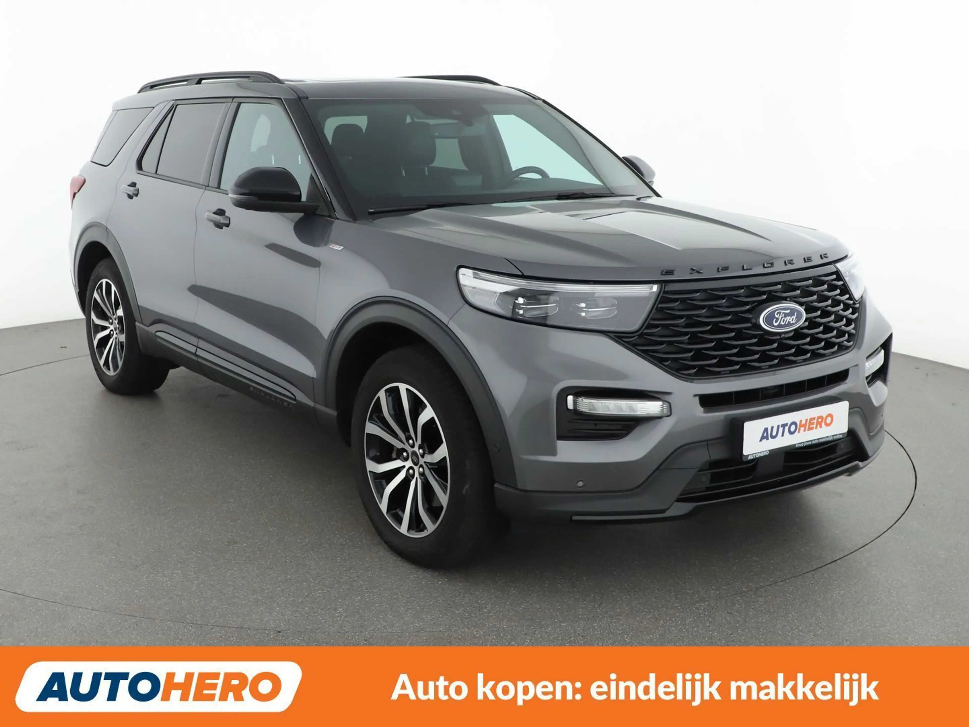 Ford Explorer 3.0 Plug-in Hybrid 4x4 ST-Line — photo 9